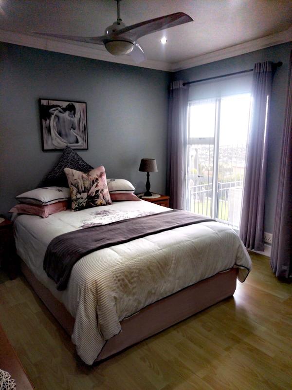 3 Bedroom Property for Sale in Gordons Bay Western Cape